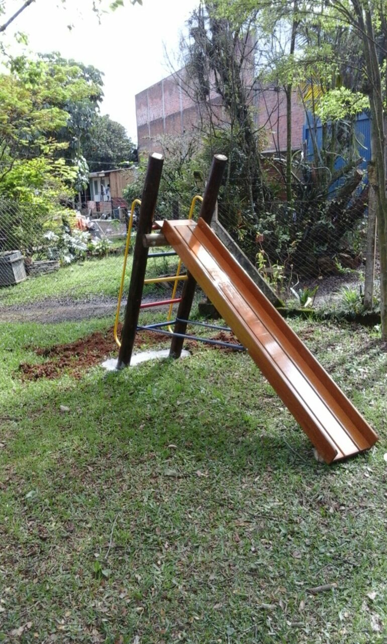 ESCORREGADOR RUSTICO